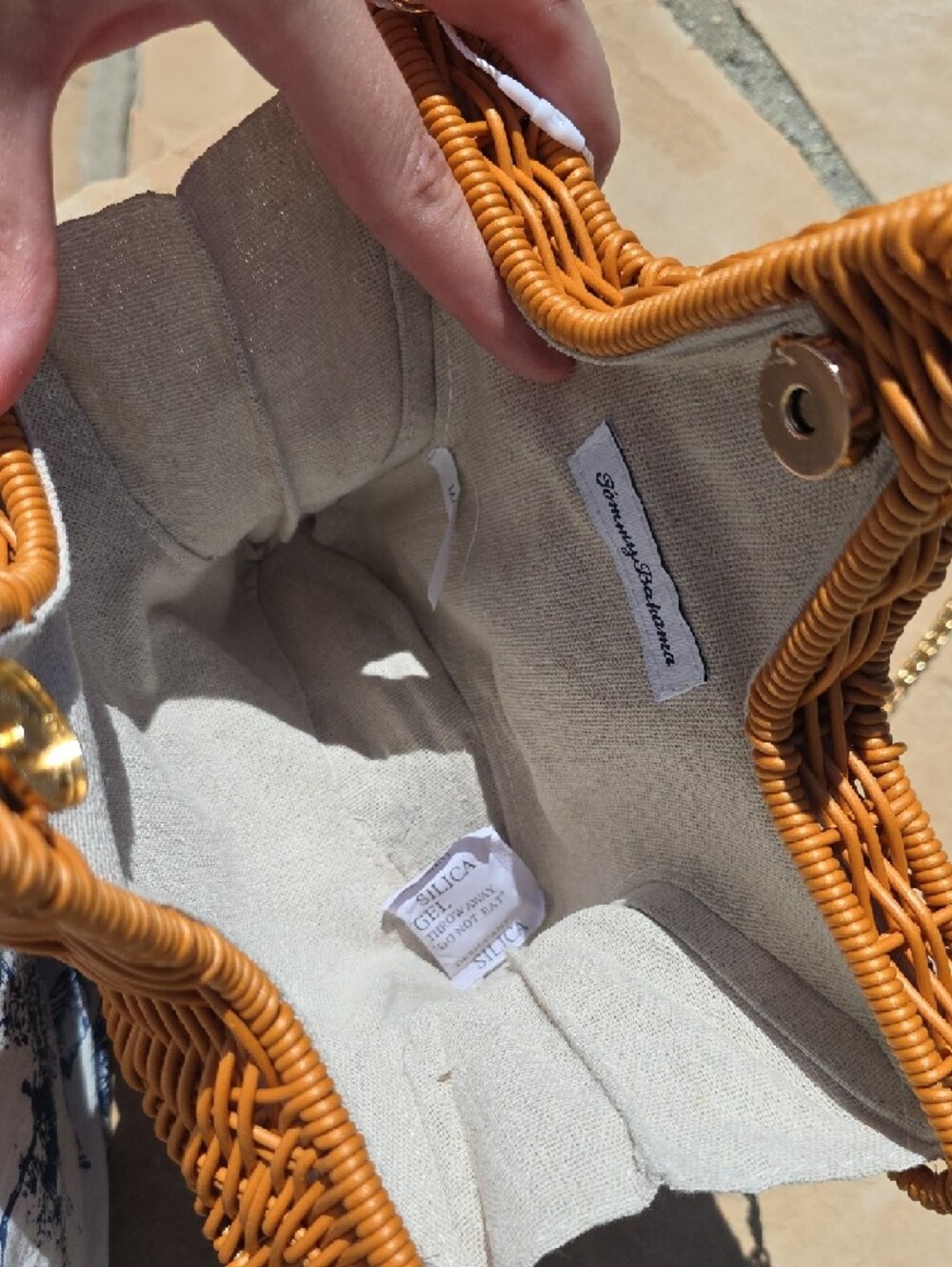 Tommy Bahama Woven Star Fish Crossbody Purse - Picture 4 of 7